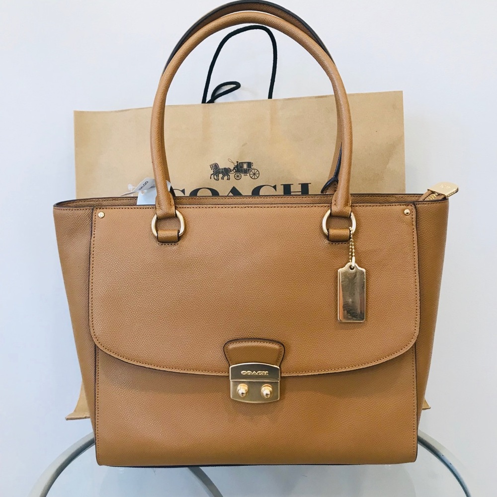 COACH ❤️🌟SALE🌟❤️ NWT Saddle Crossgrain Handbag